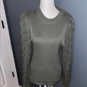 NWOT Splendid Green Crew Neck Sweater with Crocheted Sleeves